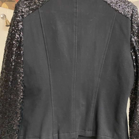 NWOT 2b Bebe sequin jacket - Picture 3 of 5